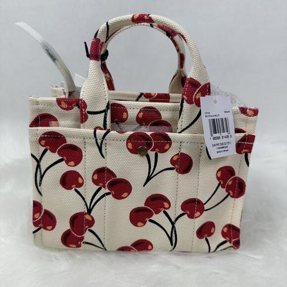 COACH Cargo Tote Bag 20 Crossbody With Cherry Print In Canvas/Chalk Multi CZ104 - Picture 3 of 10